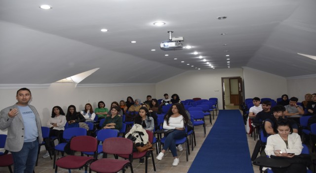 Köyceğizde yüksekokul öğrencilerine “Yaşlılarda Ayrımcılık” semineri