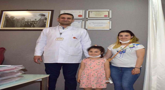 Küçük Miranın kopan parmağı 3 saatte yerine dikildi