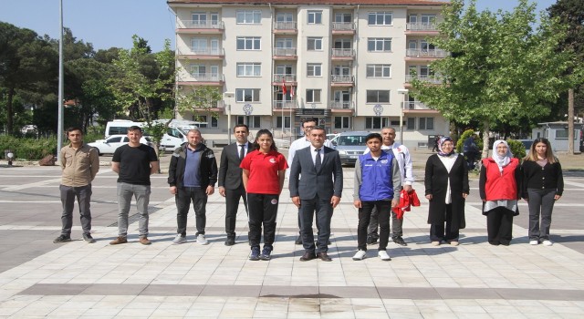 Kulada 19 Mayıs kutlamaları çelenk sunumu ile başladı
