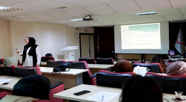 Kütahyada göreve başlayan 112 sağlık personeline eğitim