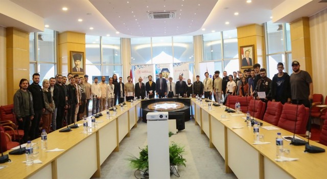 Kütahyada Siber vatan eğitimlerini tamamlayan 45 öğrenciye sertifika