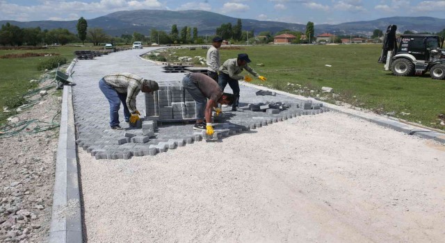Kütahyanın iki mahallesine kilit parke