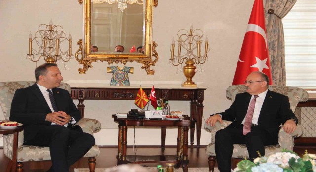 Kuzey Makedonya İçişleri Bakanı Spasovski Manisada