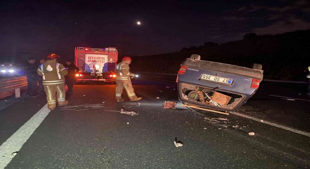 Kuzey Marmara Otoyolunda takla atan otomobil metrelerce sürüklendi: 2 yaralı