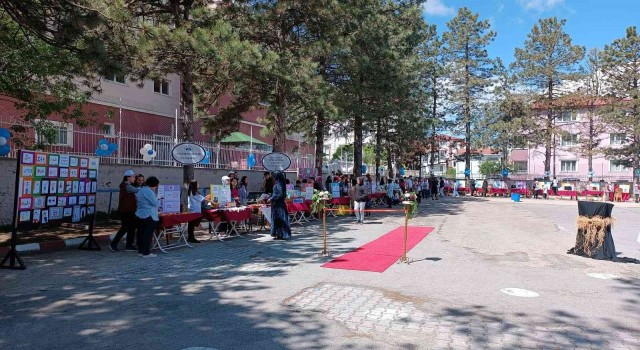Ladikte bilim fuarı