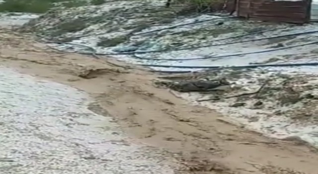 Malatyada sağanak ve dolu etkili oldu