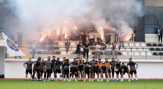 Manisa FK taraftarından coşkulu destek