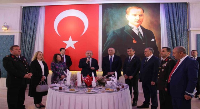 Manisa protokolü bayramda bir araya geldi