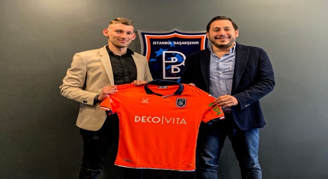 Medipol Başakşehir, son olarak Polonyanın Zaglebie Lubin kulübünde oynayan Polonyalı futbolcu Patryk Szyszi üç yıllığına kadrosuna kattı.