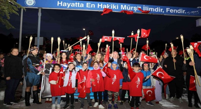 Menteşede 19 Mayıs akşamı coşkulu kutlama