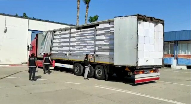 Mersinde 18 milyon makaron ele geçirildi