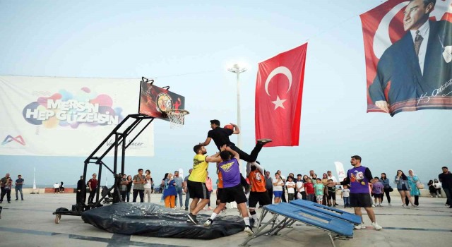 Mersinde 19 Mayıs kutlamaları dolu dolu geçti