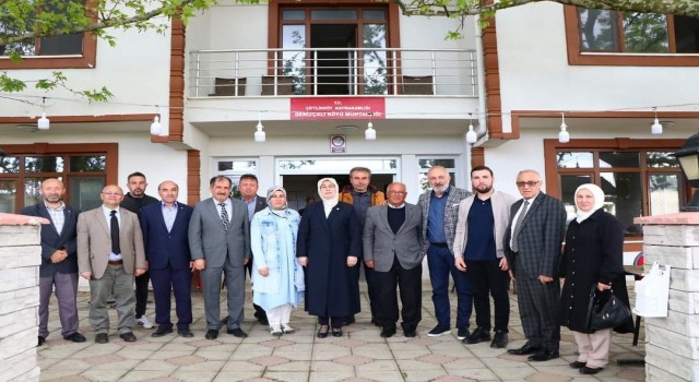 Milletvekili Akyol, Çiftlikköyde köylülerin taleplerini dinledi
