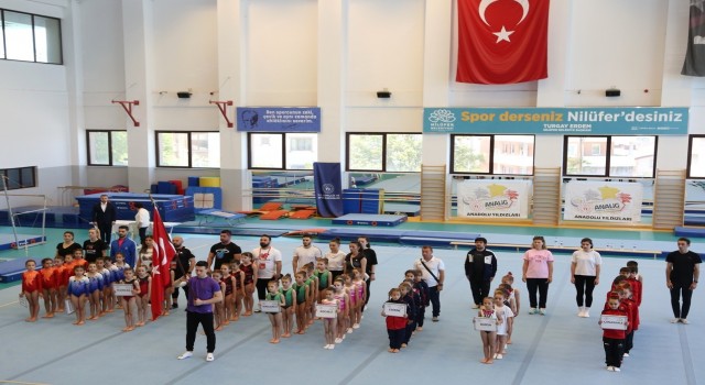 Minik cimnastikçiler Nilüferde yarıştı