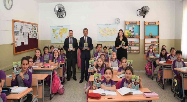 Minik yazarlar kendilerine özgü ilk eserlerini yazdı