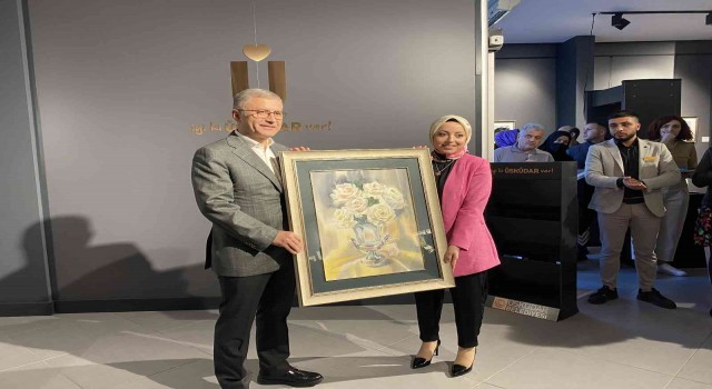 Monna Rosa Suluboya Sergisi Üsküdarda sanatseverlere kapılarını açtı