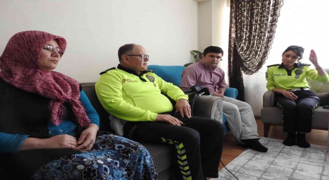 Motosiklet kazasında oğlunu kaybeden annenin yürek yakan feryadı