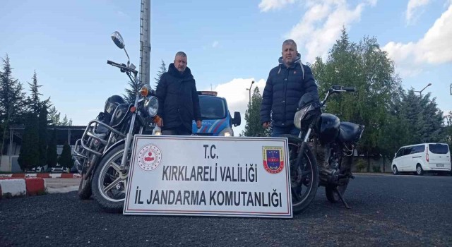 Motosikletli hırsızlık şüphelileri yakalandı