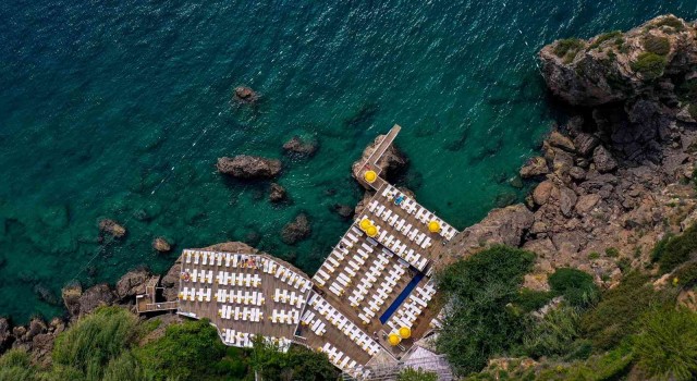 Muratpaşanın plajlarına mavi bayrak