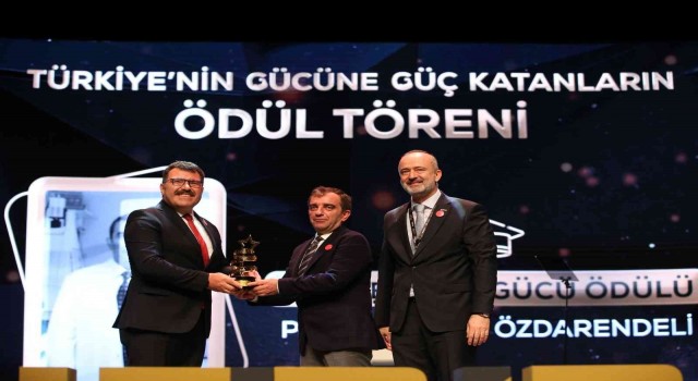 MÜSİAD'dan Prof. Dr. Özdarendeliye ödül