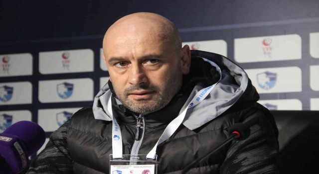 Muzaffer Bilazer: Bütün hakemler bize köy takımı muamelesi yapıyor