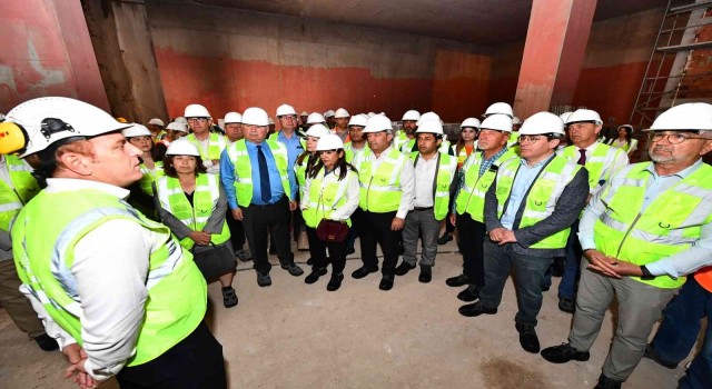Narlıdere Metrosunda son sürat çalışma