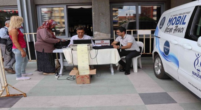 Nazilli Belediyesinin mobil vezne aracı vatandaşların hizmetine sunuldu