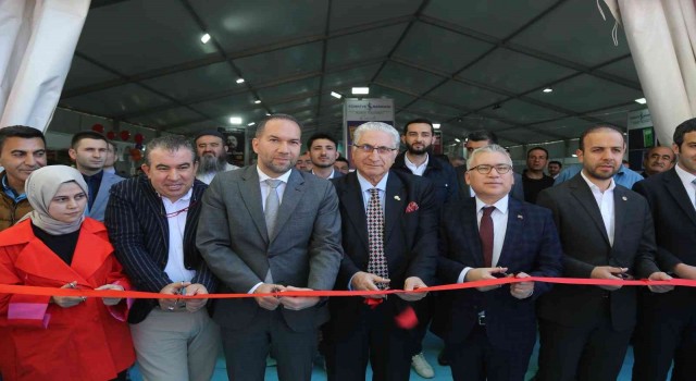 Niğde Belediyesi Kitap Fuarı açtı
