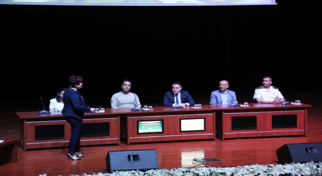 Niğdede Meslek Tanıtım ve Kariyer buluşmaları yapıldı