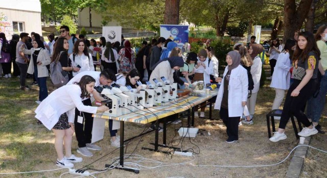 Öğrencilerin projeleri ‘Bilim ve Sanat Şenliğinde sergileniyor
