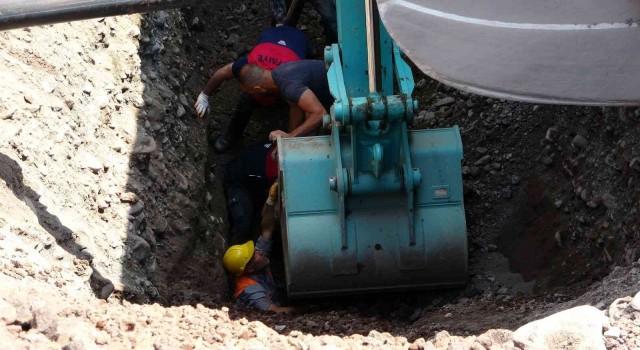 Osmaniyede göçük altında kalan işçi yaralandı