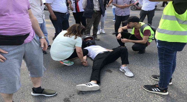 Otomobil motosikletliye çarptı: 1 yaralı