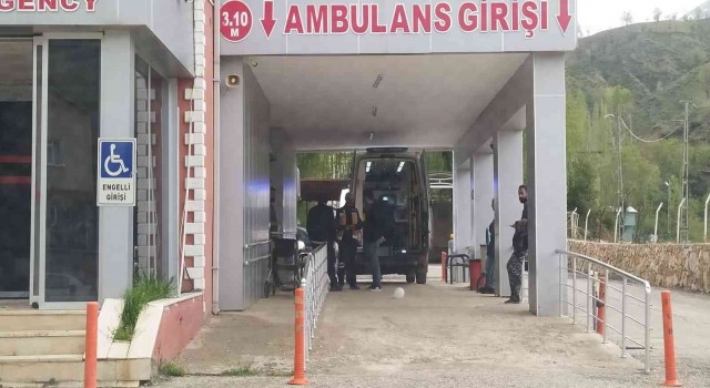Otomobiller çarpıştı: 4 yaralı