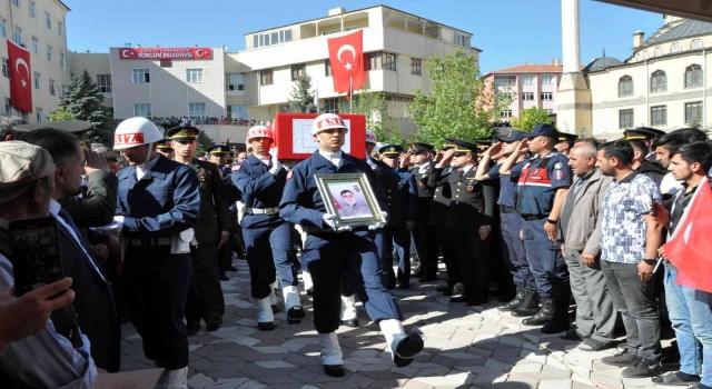 Pençe-Kilit operasyonu şehidi Meral, Yozgatta son yolculuğuna uğurlandı