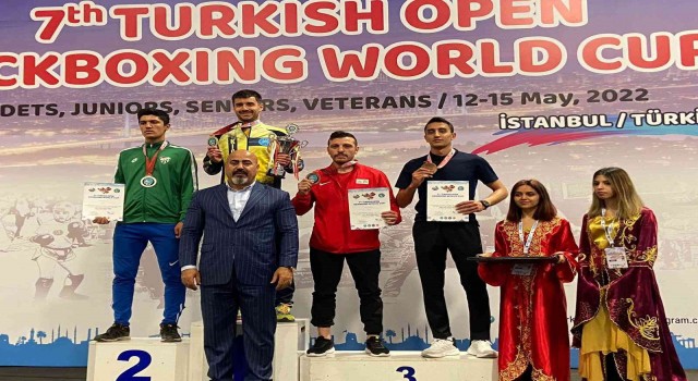 Polis memuru Furkan Çiçek, Kick Boks Dünya Kupasında 3. oldu