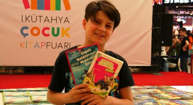 Rektör Kazım Uysaldan Çocuk Kitap Şenliğine destek