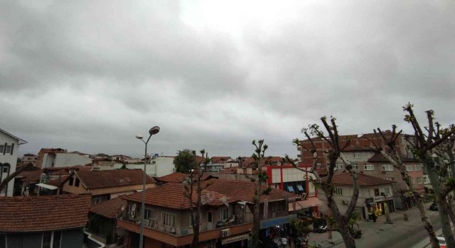 Sakaryada güneş yerini bulutlu havaya bıraktı