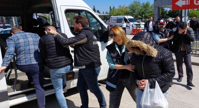 Samsunda apart daireye uyuşturucu operasyonu: 7 gözaltı