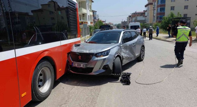 Samsunda zincirleme trafik kazası: 1 yaralı