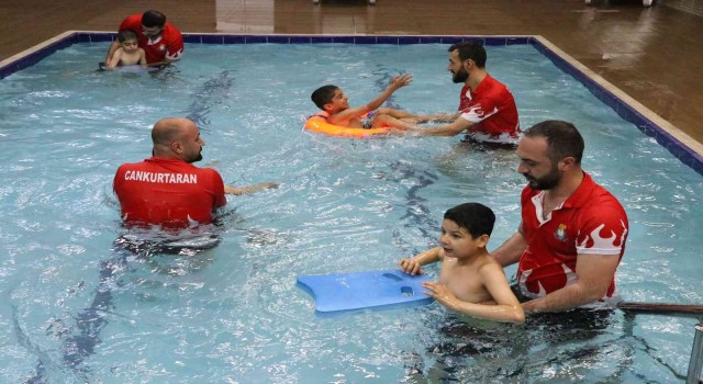 Şanlıurfada engelli çocuklar doyasıya eğlendi