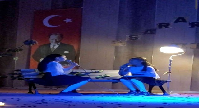 Sararmış Yapraklar müzikli şiir dinletisi düzenlendi