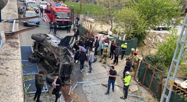 Sarıyerde zırhlı polis aracı kaza yaptı: 2 polis yaralı