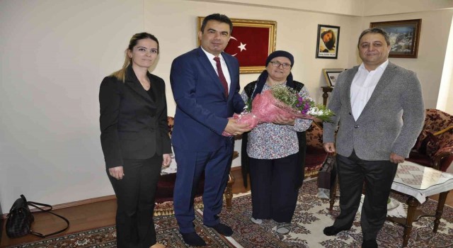 Şehit Aybüke öğretmenin annesi Anneler Gününde unutulmadı