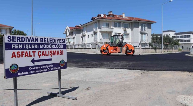 Serdivanda 5 sokak daha asfaltlandı