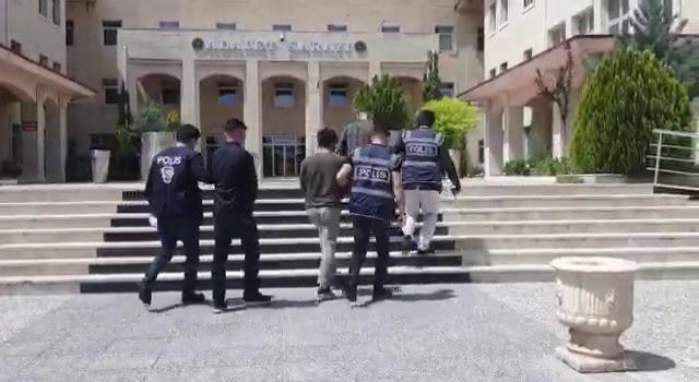 Siirtte bir iş yerini soyan 3 hırsızdan 1i tutuklandı