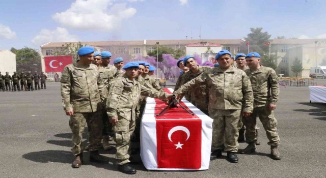 Siirtte engelliler 1 günlük temsili askerlik heyecanı yaşadı