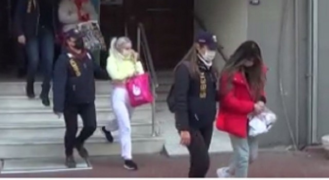 Simge Barankoğlu İzmirde gözaltına alındı