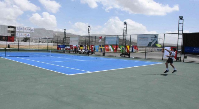 Şırnakta Uluslararası Cudi Cup Tenis Turnuvası başladı