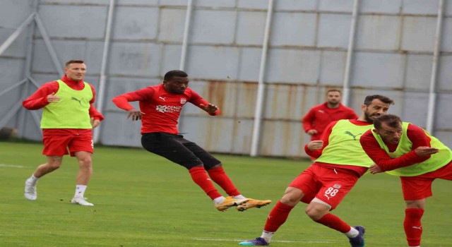 Sivassporda Kasımpaşa mesaisi başladı