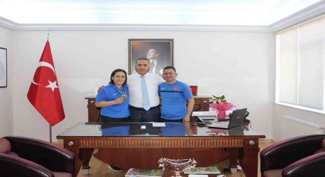 Sökeli milli sporcu Yadigar Talayhan, Kaymakam Güneyle görüştü